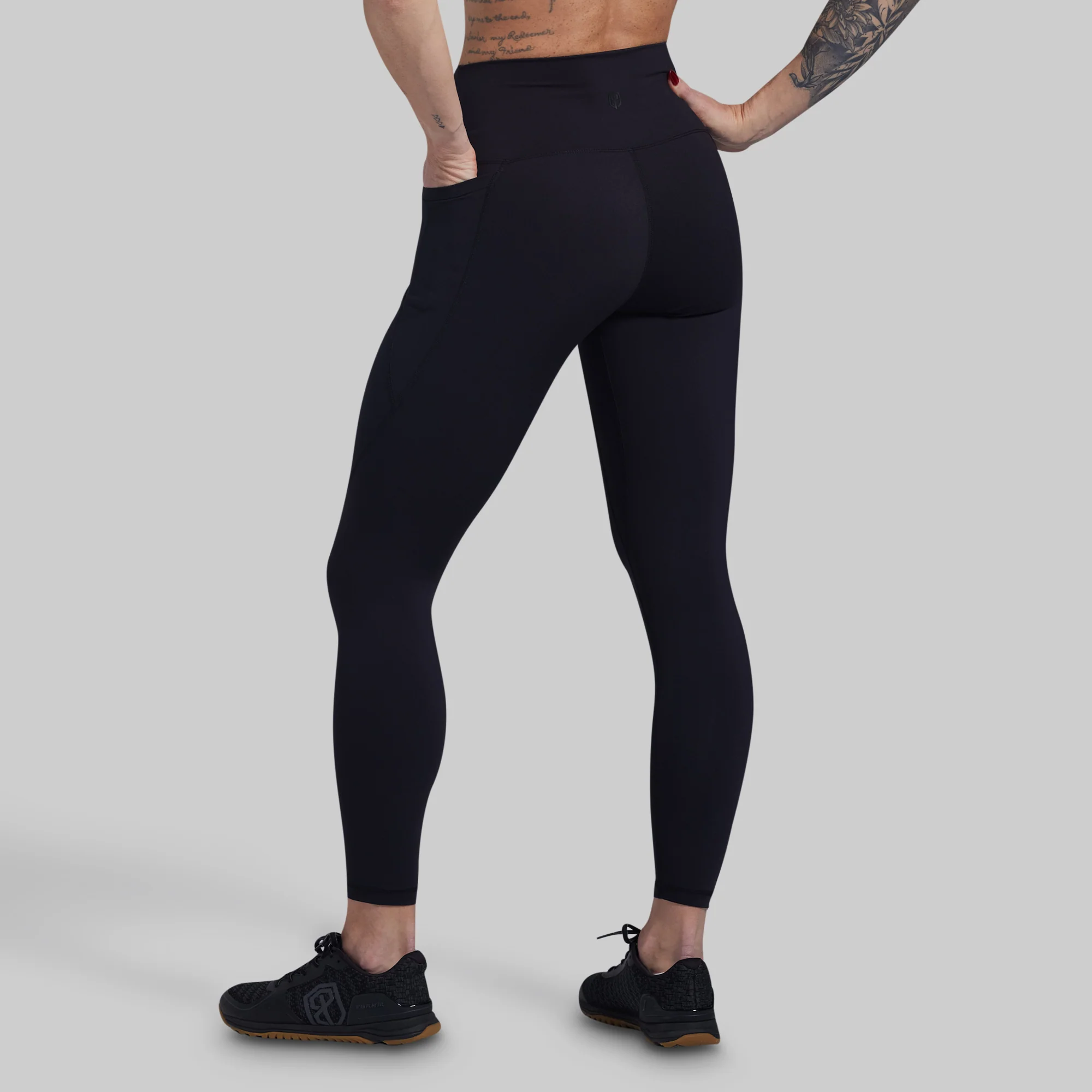Synergy Legging w/ Pockets 2.0 (Black) - Image 2