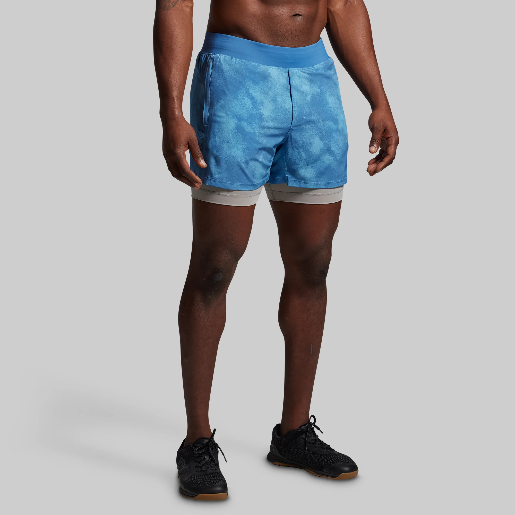 Versatile Short w/ Compression 5" (Glacier Blue) - Image 5
