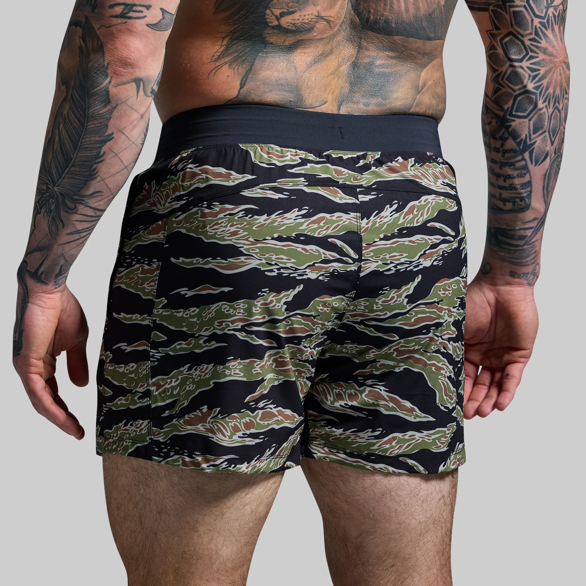 Versatile Short w/ Compression 5" (Jungle Tiger) - Image 6