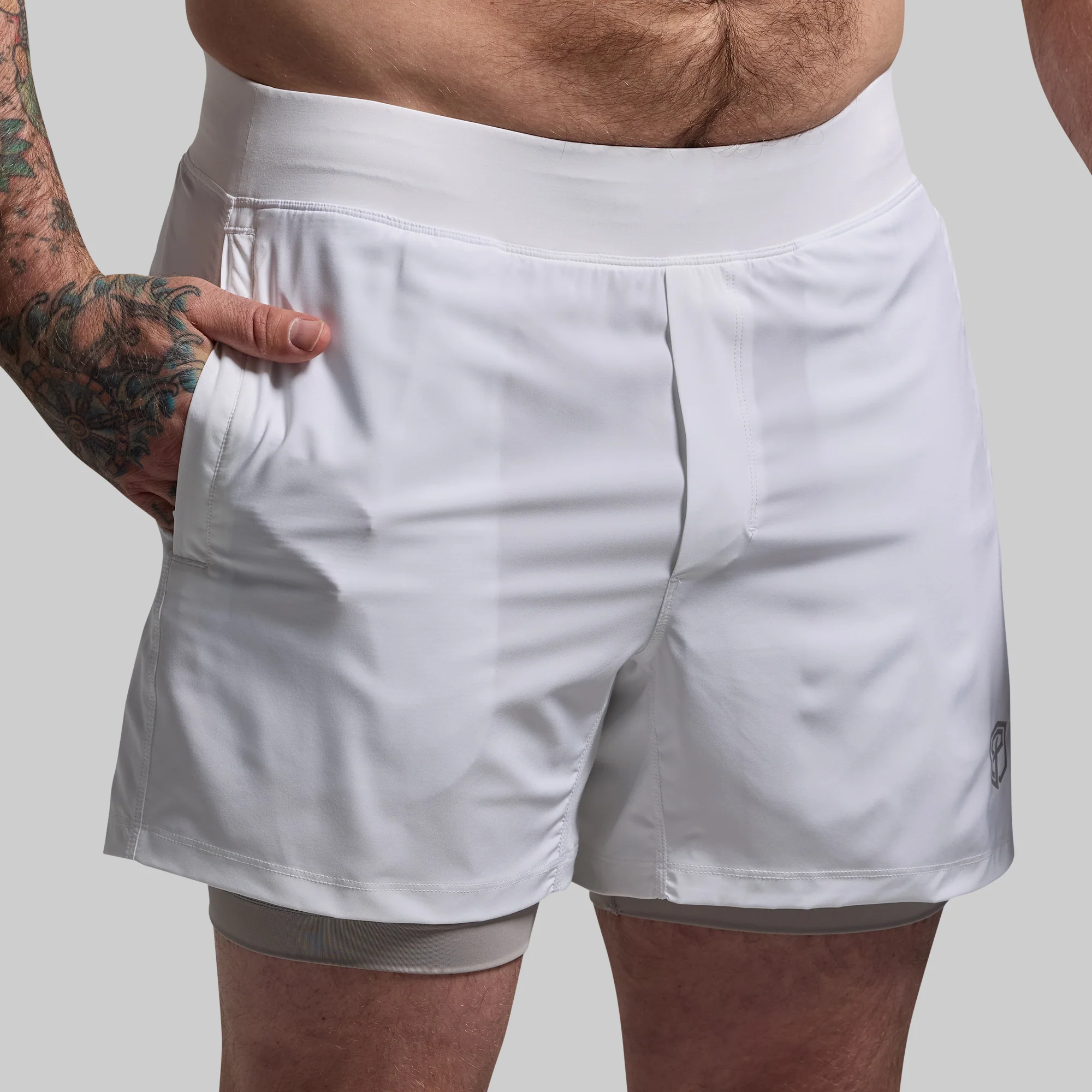 Versatile Short w/ Compression 5" (White) - Image 5