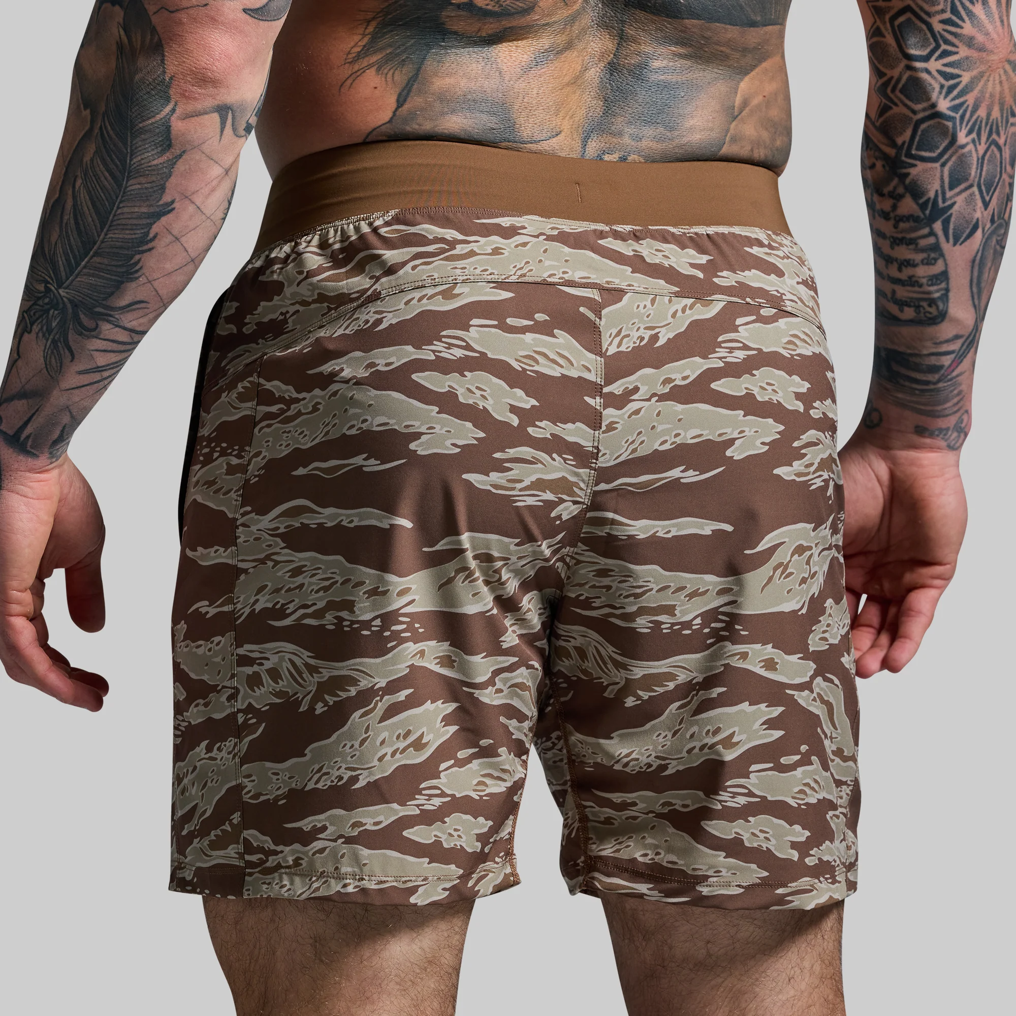 Versatile Short w/ Compression 7" (Sand Tiger) - Image 5