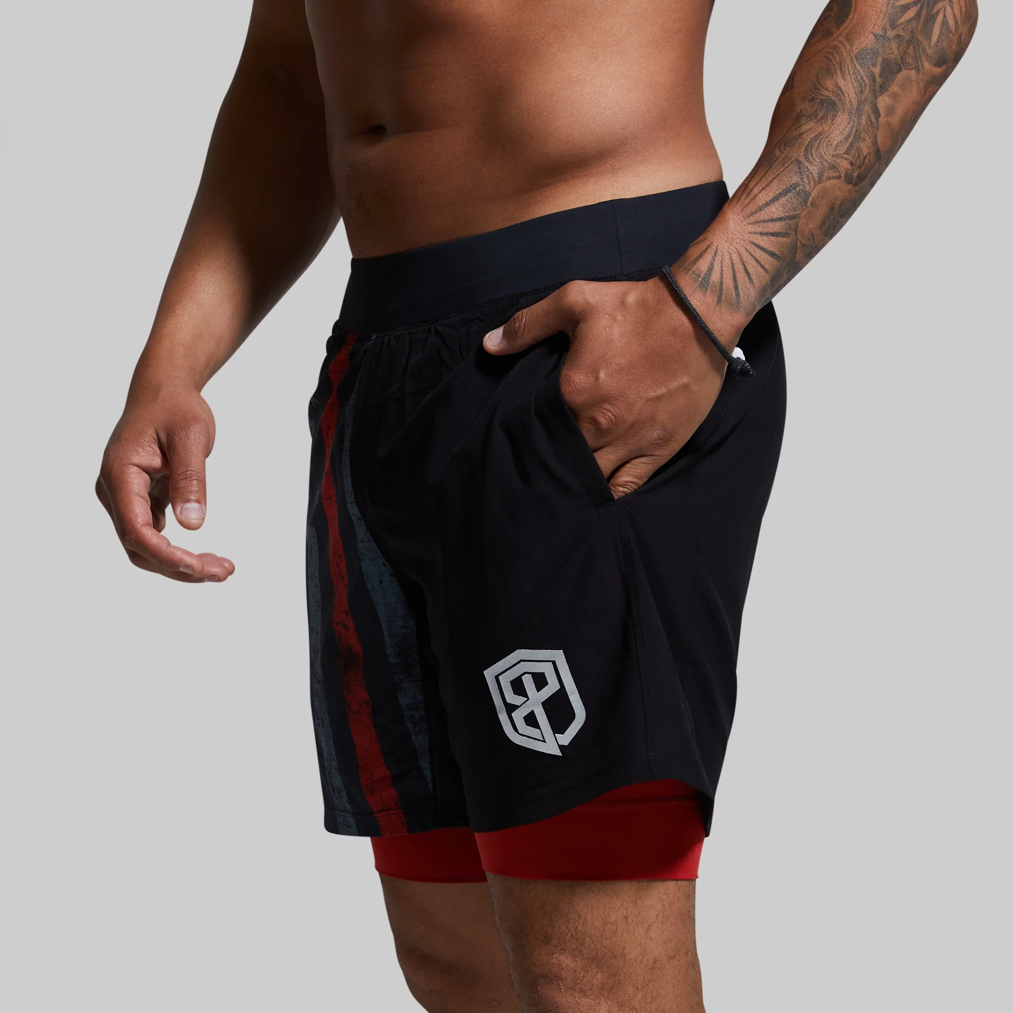 Versatile Short w/ Compression 7" (Thin Red Line Gunmetal) - Image 4