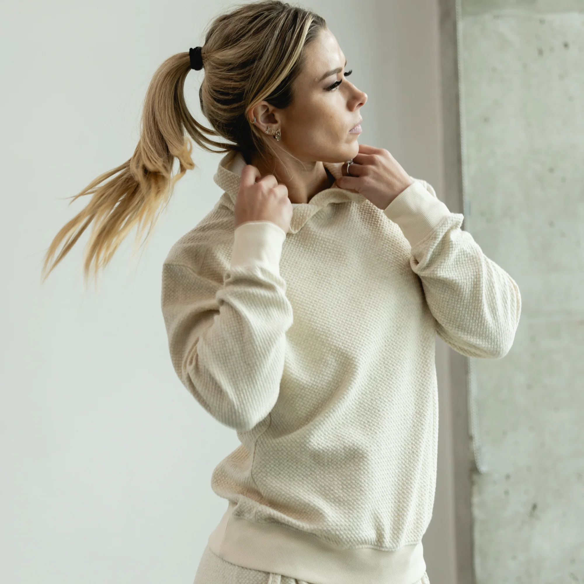 Women's Cloud Hoodie (Heather Oatmeal) - Image 2