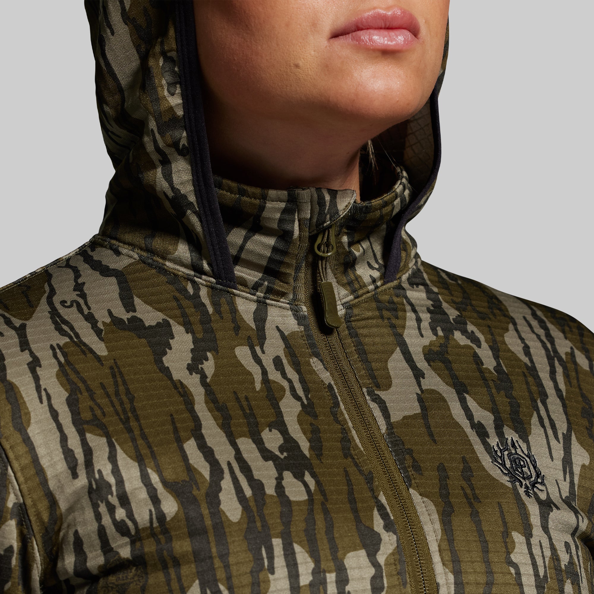 Women's Quiver Half Zip Hoodie 2.0 (Mossy Oak® Original Bottomland® 2025) - Image 9