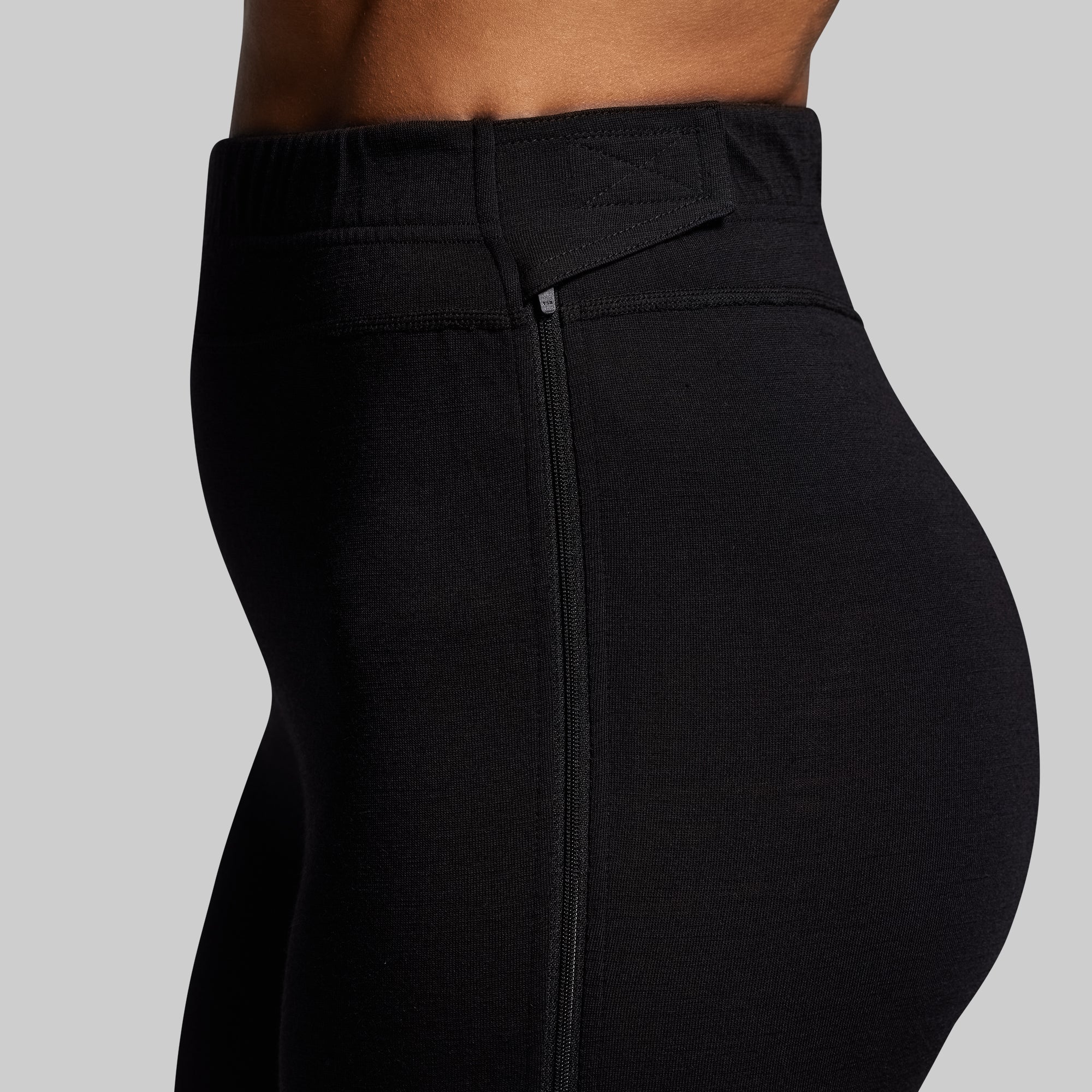 Women's Ridgeline Merino Full Zip Bottom 240 (Black) - Image 4